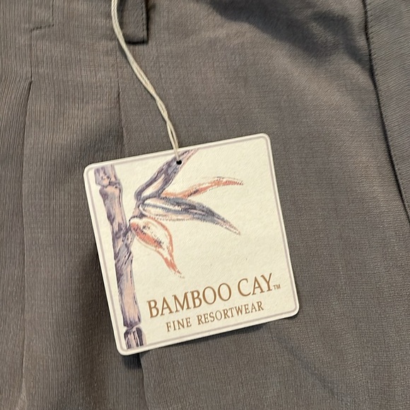 NWT men’s resort wear shorts - Picture 2 of 10